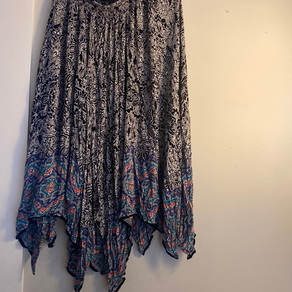 Patrons of Peace Hanker-chief skirt